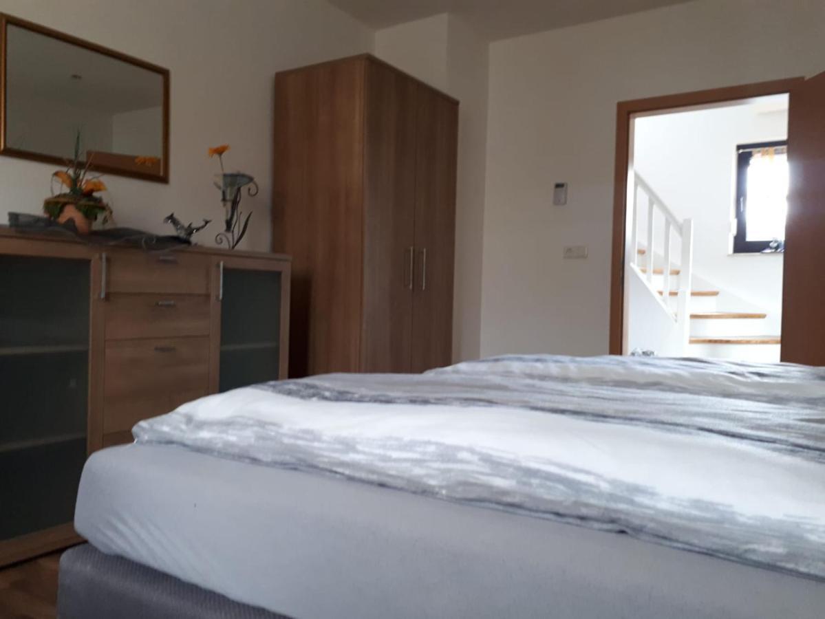 Ferienhaus Ixheim Bitscher Str.70 Zweibrücken Buitenkant foto